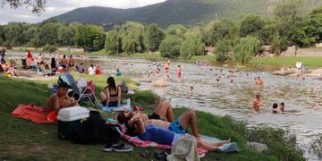 Turismo en Carlos Paz.Playa de Oro (La Voz)