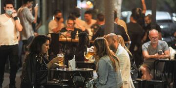 ¿Viernes o sábado? Qué día es el más elegido para salir a la noche (Foto: Federico Lopez Claro / Archivo)