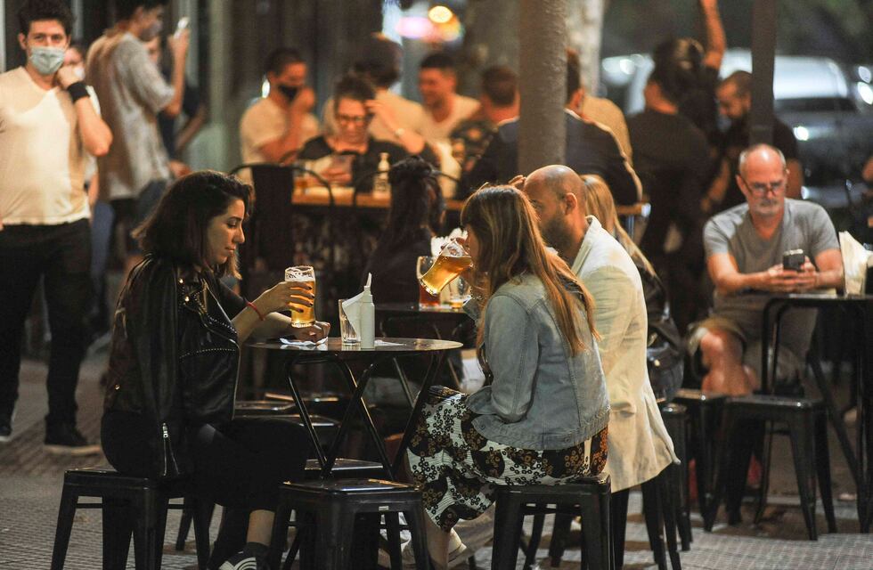 ¿Viernes o sábado? Qué día es el más elegido para salir a la noche
