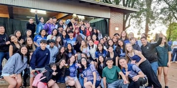 Montecarlo celebró la Estudiantina 2025 con color, música y competencias estudiantiles.