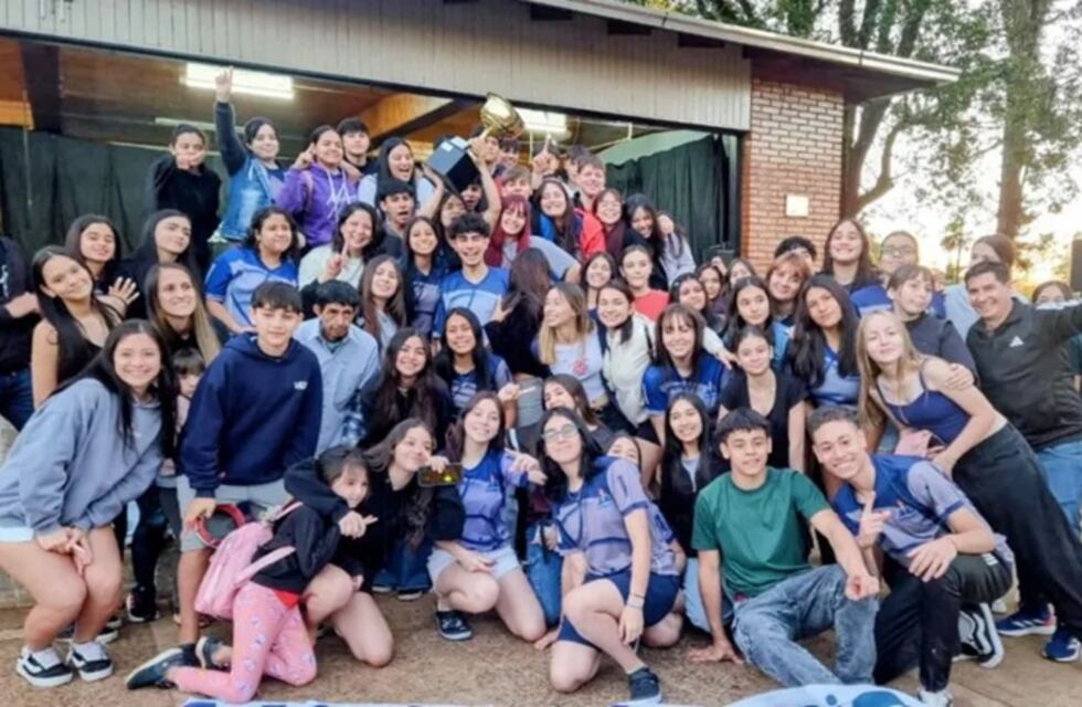 Montecarlo celebró la Estudiantina 2025 con color, música y competencias estudiantiles