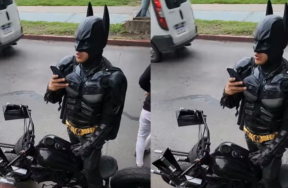 Batman tuvo un problema técnico con su moto en Córdoba, pero recibió una gran ayuda que se hizo viral