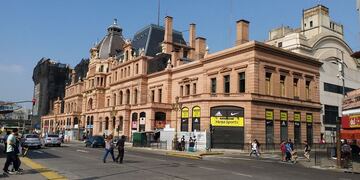 El menor fue baleado mientras caminaba por la Plaza Constitución junto a su abuela.