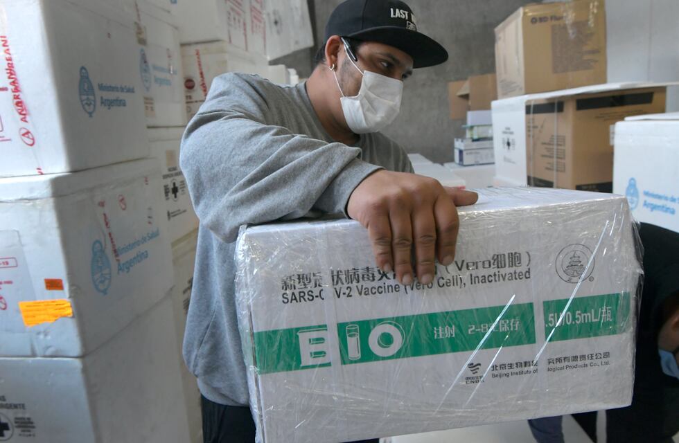 Más vacunas Sinopharm para Mendoza: cuál es el grupo a vacunar con estas dosis