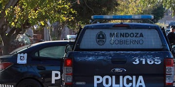 Siete delincuentes asaltaron a dos mendocinas en un barrio privado y les robaron $50.000 dólares (imagen ilustrativa)
