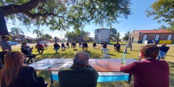 Reunión de comerciantes en Balnearia