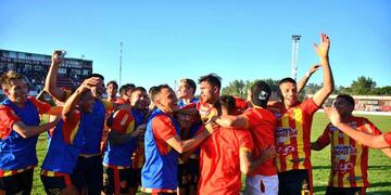 El equipo dirigido por Raúl Ricardo Valdez parten mañana a las 10 hacia la ciudad de Maipú.