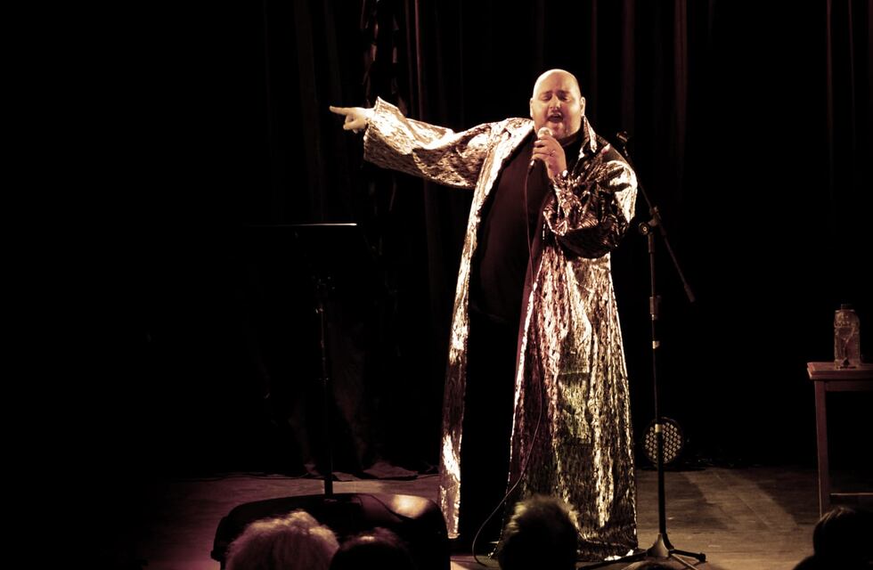 Eduardo Quiroga presentará su concierto “El último romántico” en el Teatro Plaza