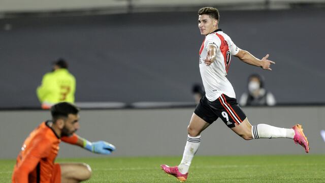 Julián Álvarez, la figura del torneo, quiere llevar a River al título. (Fotobaires)