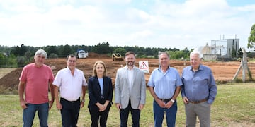 Reunión con la autoridades del Ente Mixto de Administración del Parque Industrial Concordia (EMAPI), el intendente Francisco Azcué.