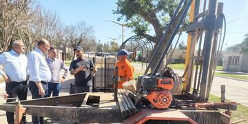 Perotti y Calvo recorrieron la obra de cloacas en Tacural