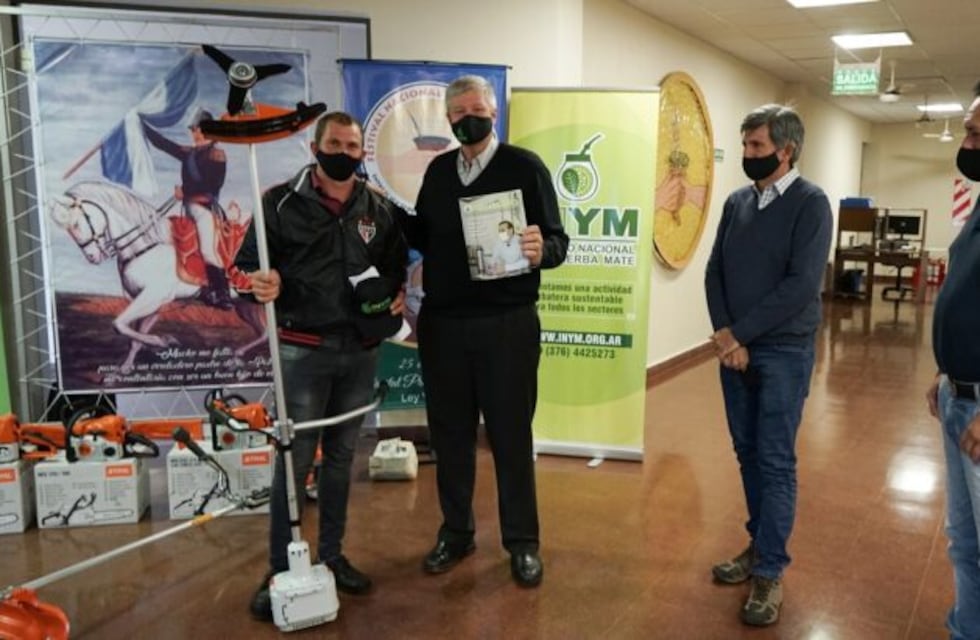 25 de Mayo: el INYM hizo entrega de herramientas agrícolas