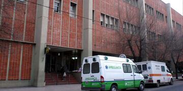 Una mujer terminó hiriendo con un fierro a la esposa de su amante y al hijo de un año y siete meses (0223.com.ar)