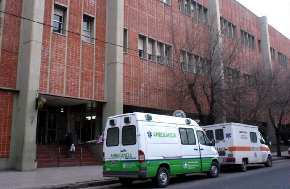 Brutal: encontró a su marido con otra mujer y terminó internada