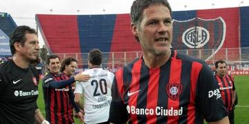Fernando Galetto, en un homenaje del San Lorenzo campeón. También se lució en Talleres.