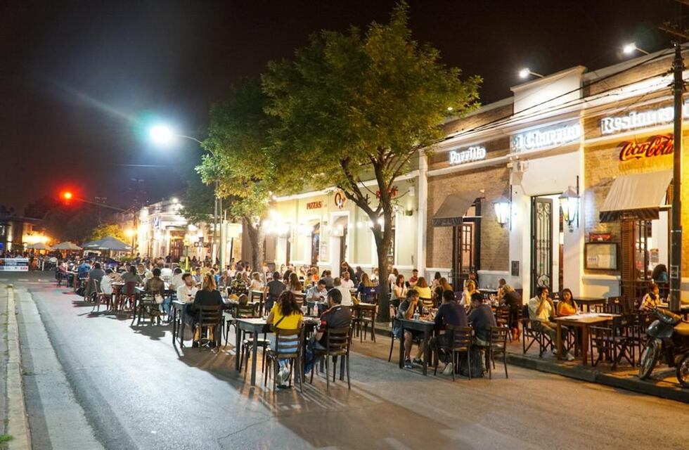 Por las vacaciones cambia el horario de “Ganemos las calles” de gastronómicos salteños