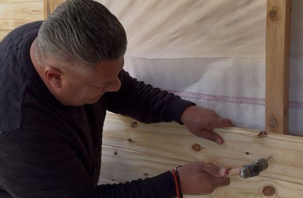 Feroces críticas a Chiqui Tapia por las casas que AFA entregará en Bahía Blanca: “Cucha”