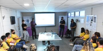 Capacitación de Ojos en Alerta al personal de Defensa Civil