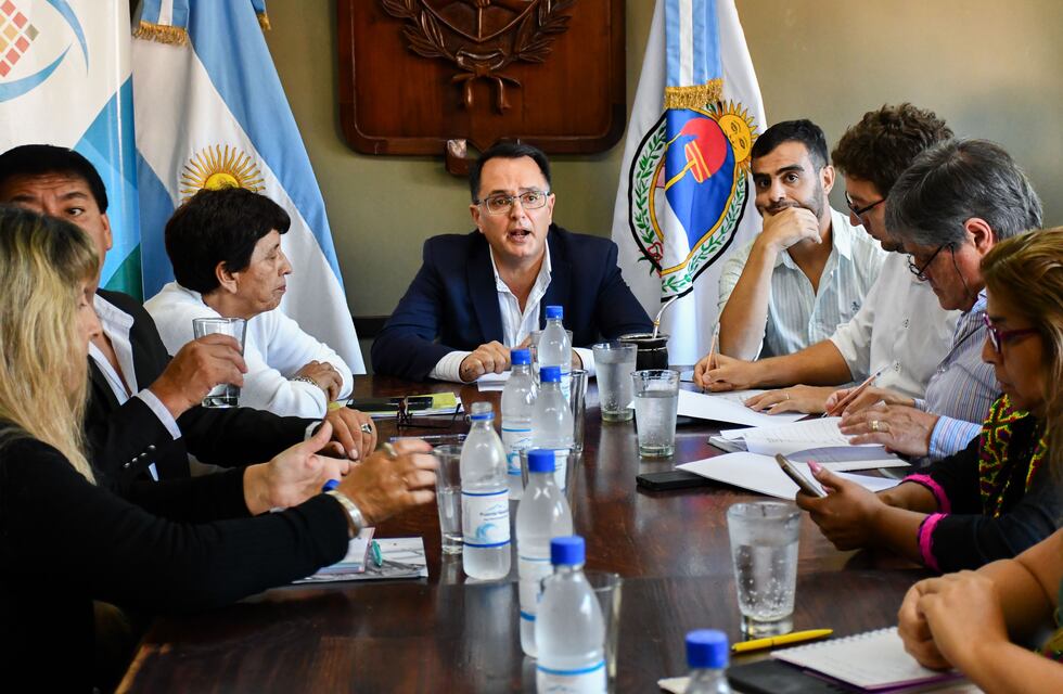 Por el paro de colectiveros, quitarían la concesión a las empresas en Jujuy