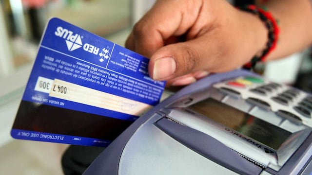 La mujer hacía grandes compras por internet y después de hacerse con los productos desconocía la operación. (AP/ Archivo)