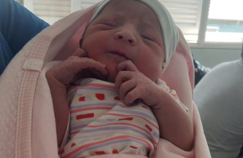 Narella, es la primera bebé del 2024 en Mendoza: ¿Dónde y a qué hora nació?