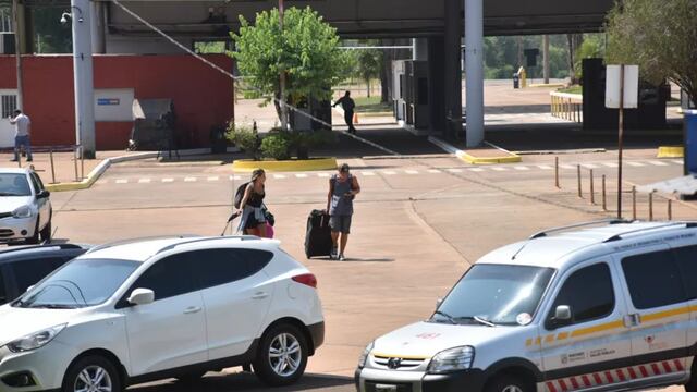 Los turistas argentinos no podrán ingresar a Brasil por el paso internacional de Foz.