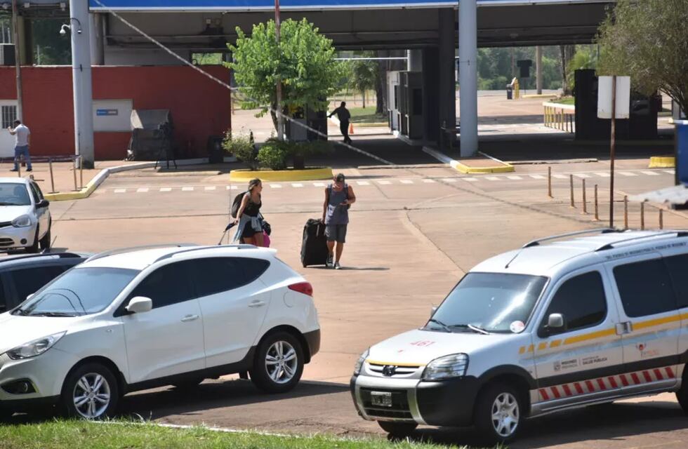 Los turistas argentinos no podrán ingresar a Brasil por el paso internacional de Foz