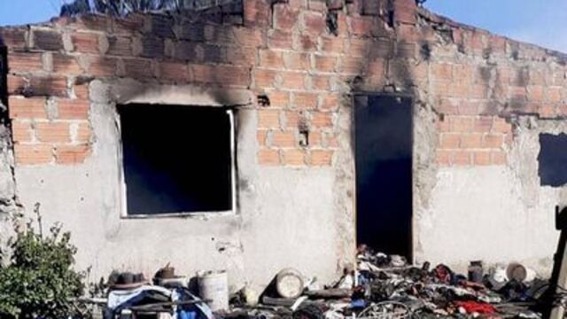 La actividad solidaria fue impulsada desde “La Poderosa” y está destinada a una mujer del barrio Las Dalias que sufrió el incendio de su hogar