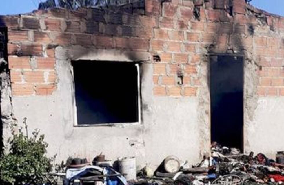 Inician una colecta para una cocinera comunitaria que perdió todo en un incendio