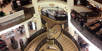 El edificio volverá a albergar a la tienda La Favorita.