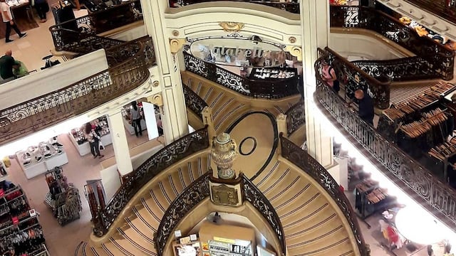 El edificio volverá a albergar a la tienda La Favorita.