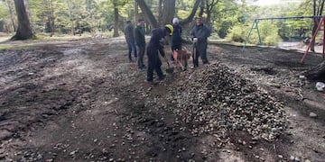 Ushuaia: realizan trabajos en la plaza “Nunca Jamás”