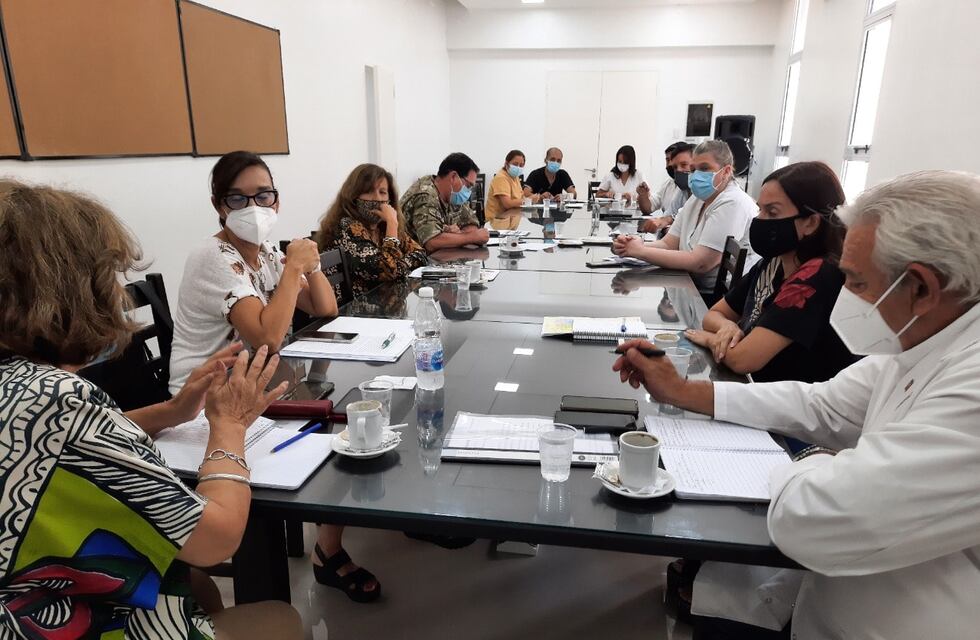 Este jueves comienza la vacunación a los docentes en Santiago del Estero