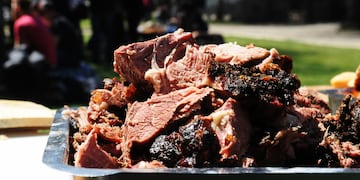 Los primos cordobeses elaboraron una graciosa y real reflexión sobre el asado en Argentina.