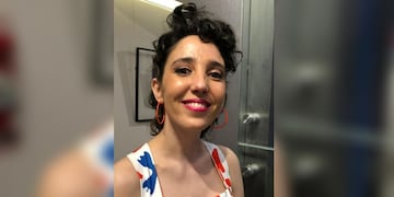 Verónica lucha contra el cáncer de mama mientras cría a sus hijos ella sola.