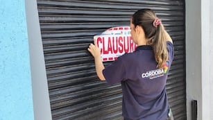 Clausuraron tres establecimientos de Córdoba por venta ilegal de productos.