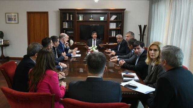 Reunión de presidentes de bloques con el vicegobernador Miguel Acevedo.