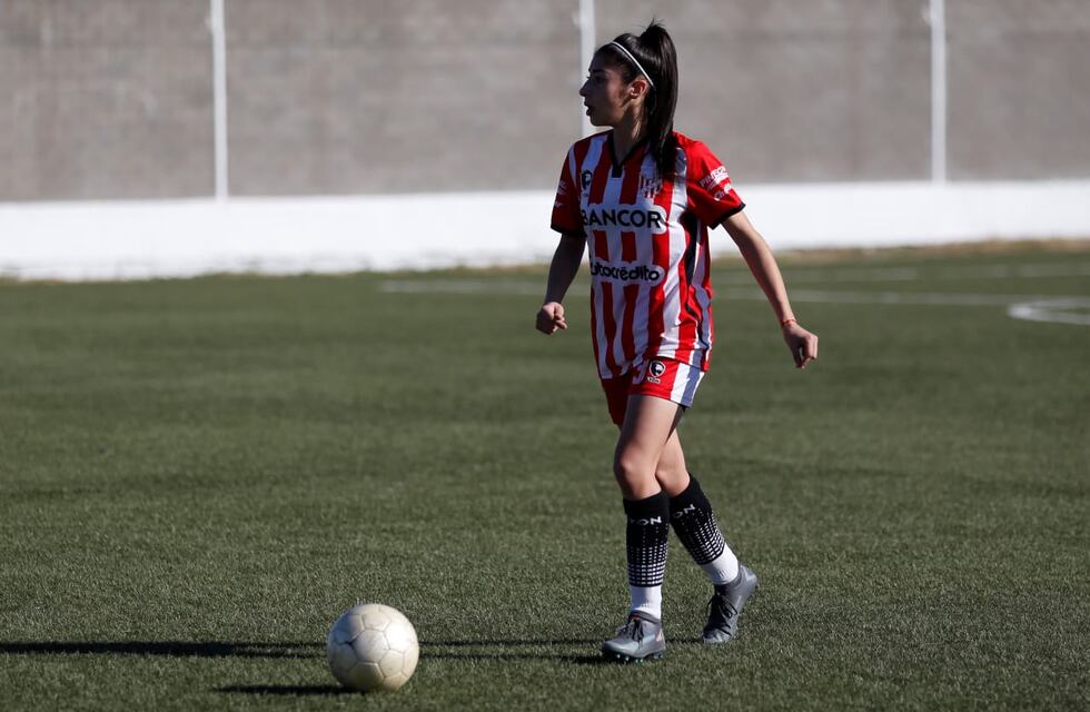 8M: la capitana de Instituto, Ludmila Aguilera, habló de la importancia de la igualdad en el fútbol