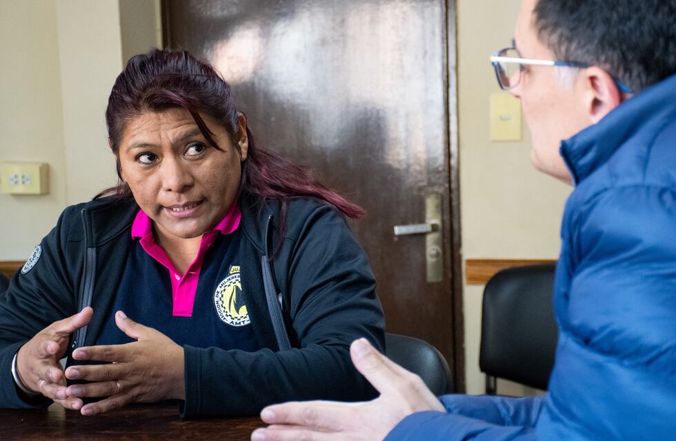 En tiempos de sororidad, mujeres taxistas de Jujuy hablan de “Taxifem”