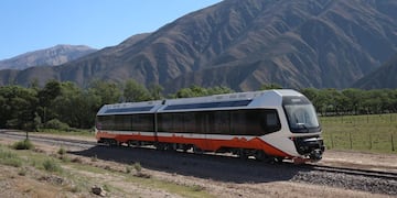 El Tren Turístico Solar de Jujuy quedará oficialmente inaugurado este jueves, con una serie de actos en diferentes puntos de la Quebrada de Humahuaca.