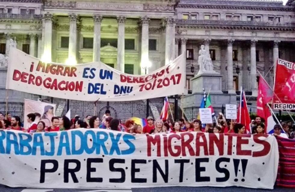 Amnistía Internacional celebró la derogación del decreto que “violaba los derechos humanos de los migrantes”