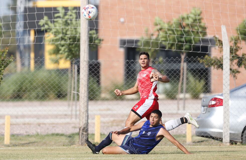 El Instituto de Bovaglio se prueba con Mitre; y reflotan el clásico con Racing