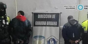 En un control vehicular quisieron agredir a la policía y quedaron aprehendidos