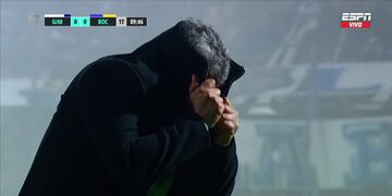 Nestor Gorosito retirándose del estadio