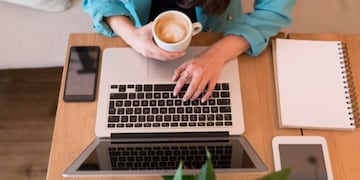 Qué empleo remoto pagan $60.000 dólares al año.