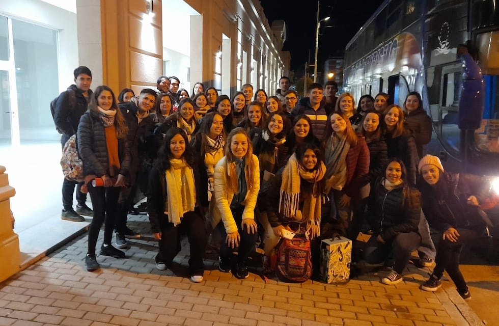 Estudiantes de Cresta Viajaron a la Facultad de Ciencias Económicas De La Plata