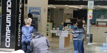 El local comercial está ubicado en pleno centro sanjuanino.