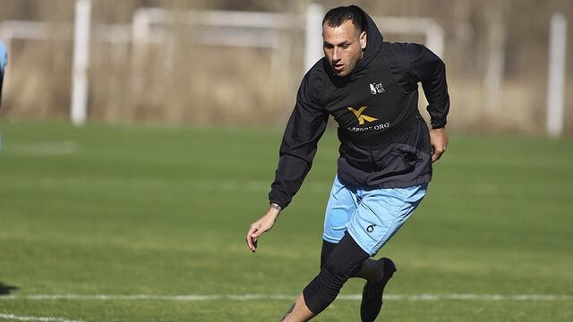 El marcador central Wilfredo Olivera, con una molestia muscular no terminó el táctico de hoy. Se espera llegue al martes. (Prensa Belgrano)