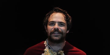 El Emperador Gynt es una obra basada en El Peer Gynt de Henrik Ibsen y encarnada por un solo actor, Peter Lanzani