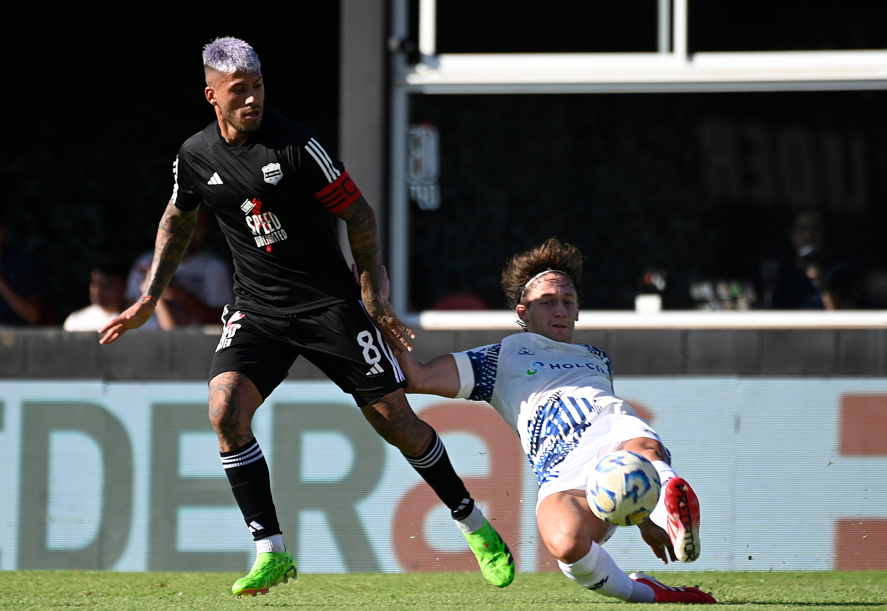 Matías Galarza y Milton Celiz. Deportivo Riestra vs Talleres de Cordoba. Fecha 7 Torneo Apertura Liga Profesional Argentina. (Fotobaires).